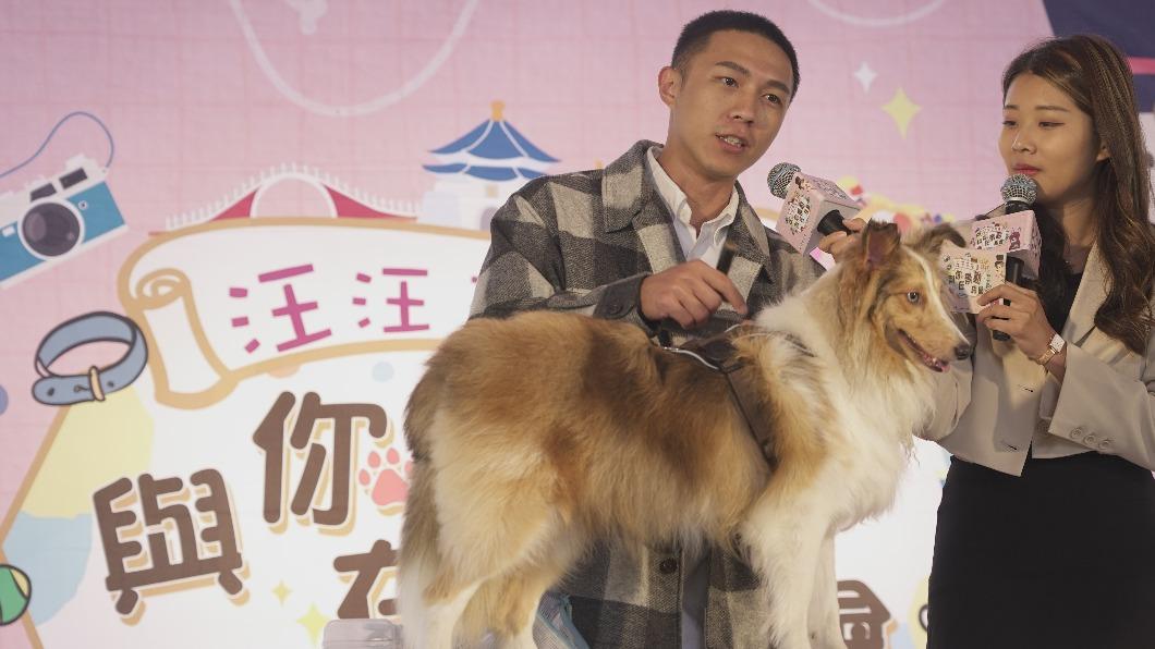 型男美容師吳嘉育為毛孩獻愛 見飼主「冒雨抱高齡犬」鼻酸決定到府
