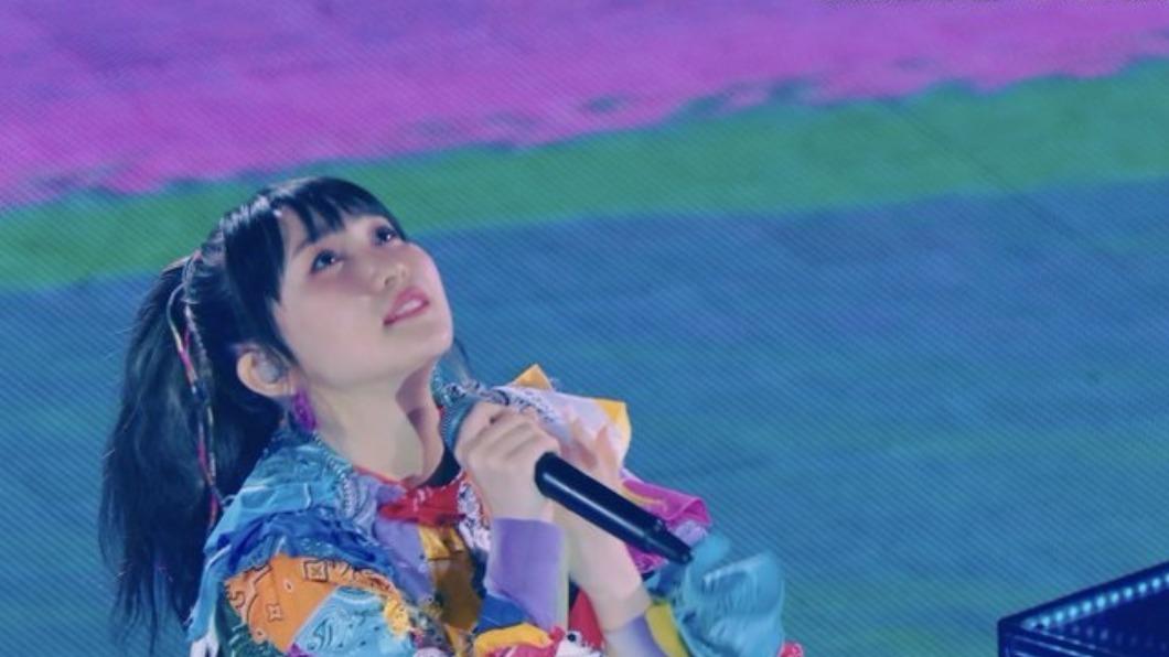 〈夜に駆ける〉為YOASOBI的首支單曲。(圖/翻攝自YOASOBI官網)