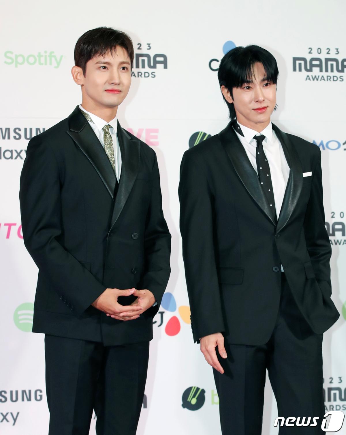 許多人好奇東方神起拿下的獎項所代表的意義。(圖/NEWS1提供)