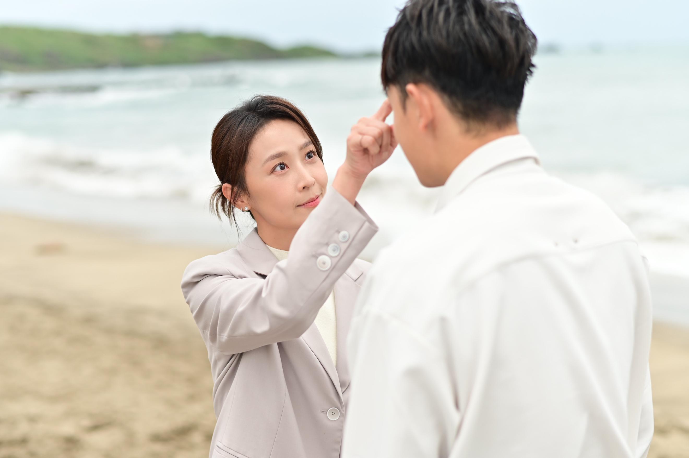 陳謙文和林昀希在劇中的CP受到廣大觀眾喜愛,MV也重現橋段。(圖/葡萄長文創工作室提供)