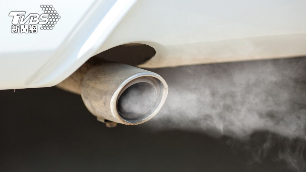 男子性侵「汽車排氣管」。（示意圖，非當事車子／shutterstock 達志影像）