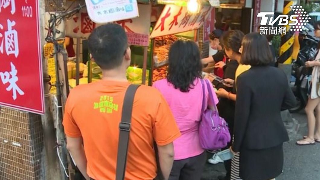 夜市滷味長長人龍!她靠1招「免排隊」:現省20分鐘