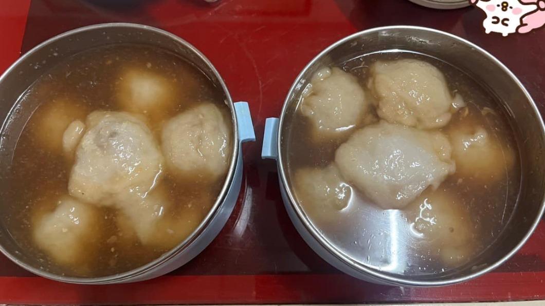 網友分享阿嬤拿家中的碗買飯。（圖／翻攝自不塑之客臉書）