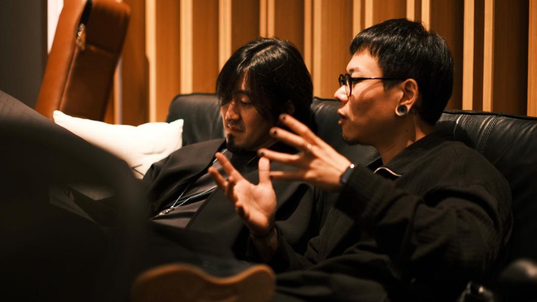 許鈞相當感謝荒井十一鼓勵他做音樂。(圖/基本節奏提供)