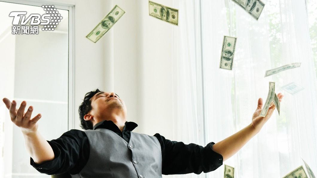 射手座認為當下花得開心就值得。(示意圖/shutterstock達志影像)