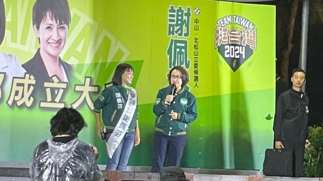 民進黨副總統參選人蕭美琴今(30日)凌晨返台,晚間馬上進行輔選。(圖/吳紹瑜攝)