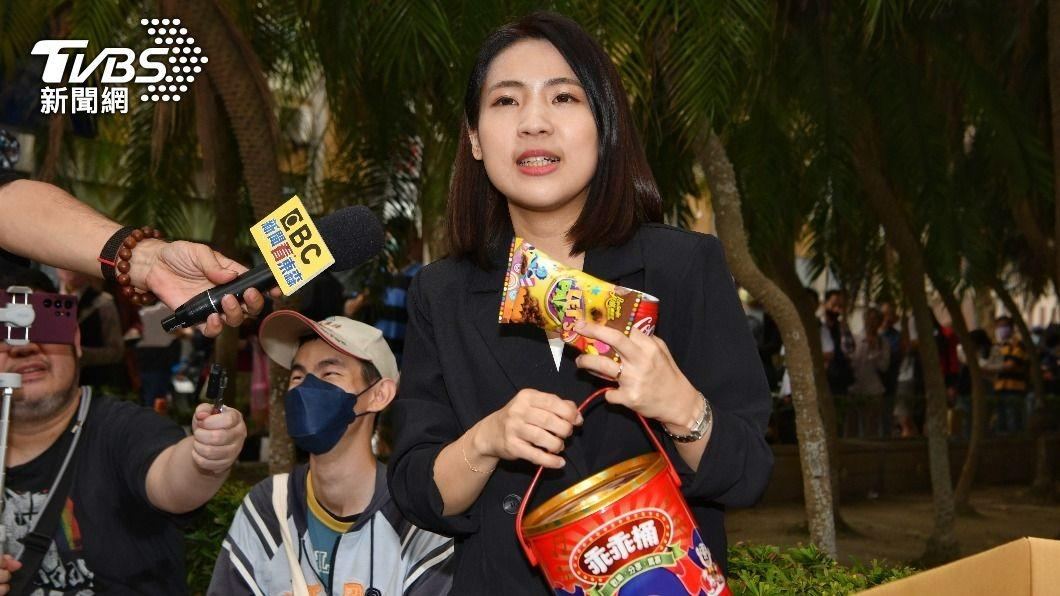 送壽麵涉賄?信義、南松山里長等7人被約談 徐巧芯:司法追殺