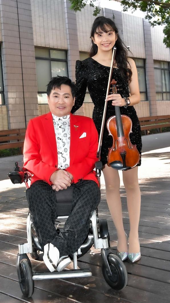 蔡義德也宣布好消息，是女兒正式出道當歌手。（圖／萬星傳播提供）