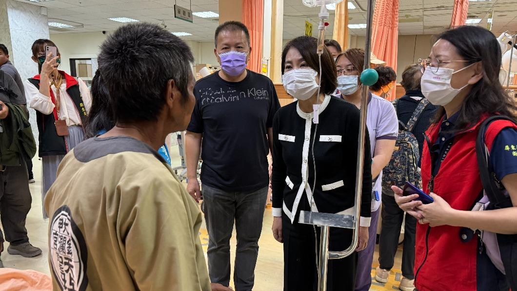 快訊/大甲媽遶境屏東驚傳69人食物中毒 縣長周春米急探視
