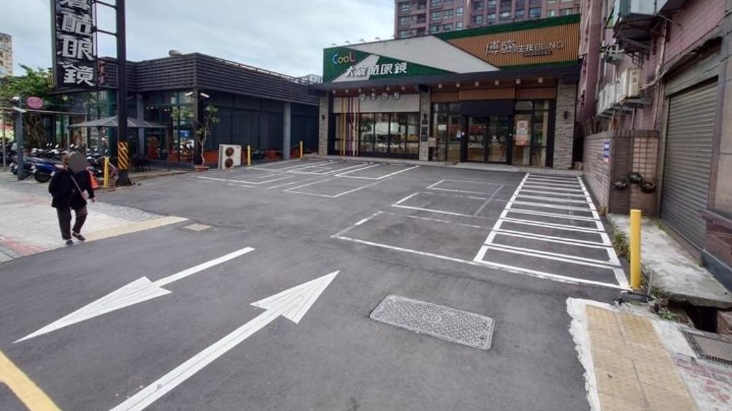 規劃有學問！桃園店家停車場「長這樣」　被狂讚：以為是日本