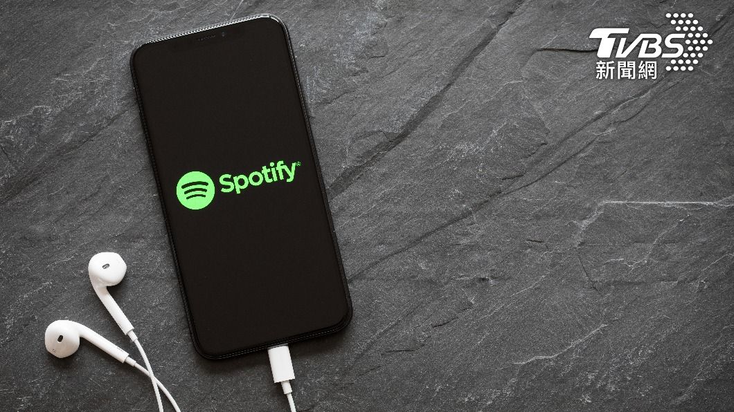霸佔音樂平台！他狂讚Spotify「可以滑」　學生黨曝1程式不輸