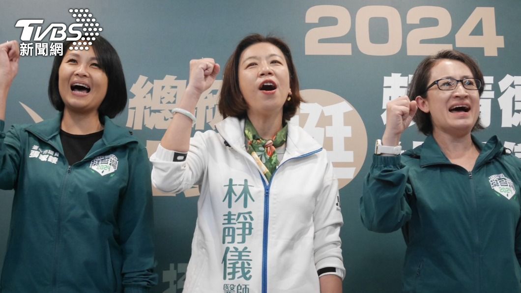 蕭美琴今日到台中陪同立委林靜儀掃街。(圖/林靜儀辦公室提供)