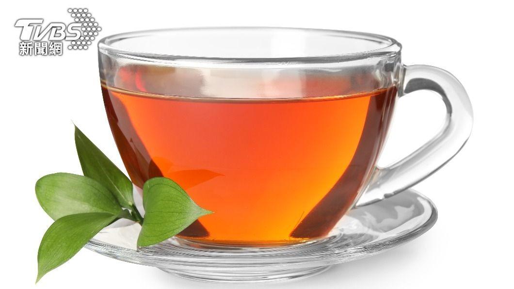 茶內含有「茶胺酸」,雖然有抗氧化的作用,但可能對胃壁產生刺激。(示意圖/shutterstock達志影像)