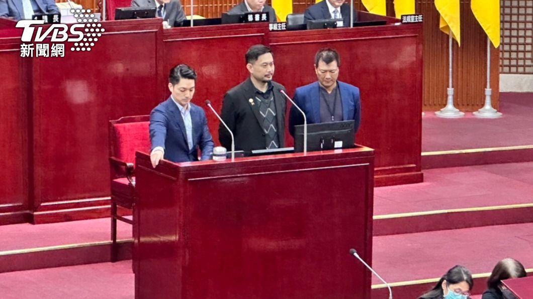 台北市長蔣萬安、體育局長王泓翔、文化局長蔡詩萍。(圖/林至柔攝)