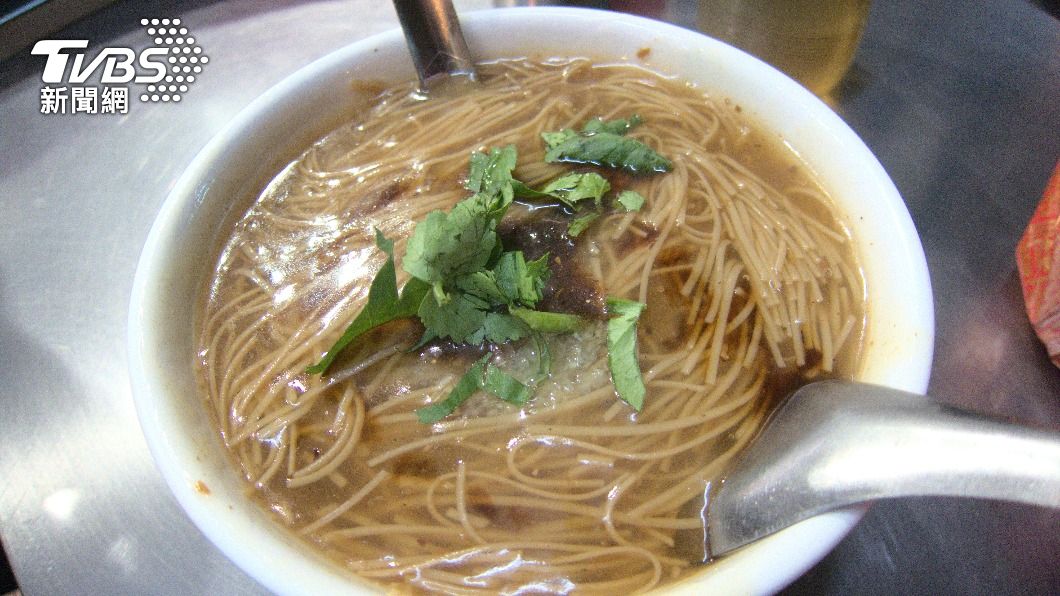 嫌爸媽「賣麵線丟臉」!老店三代拒接手 一票搖頭:傻傻的