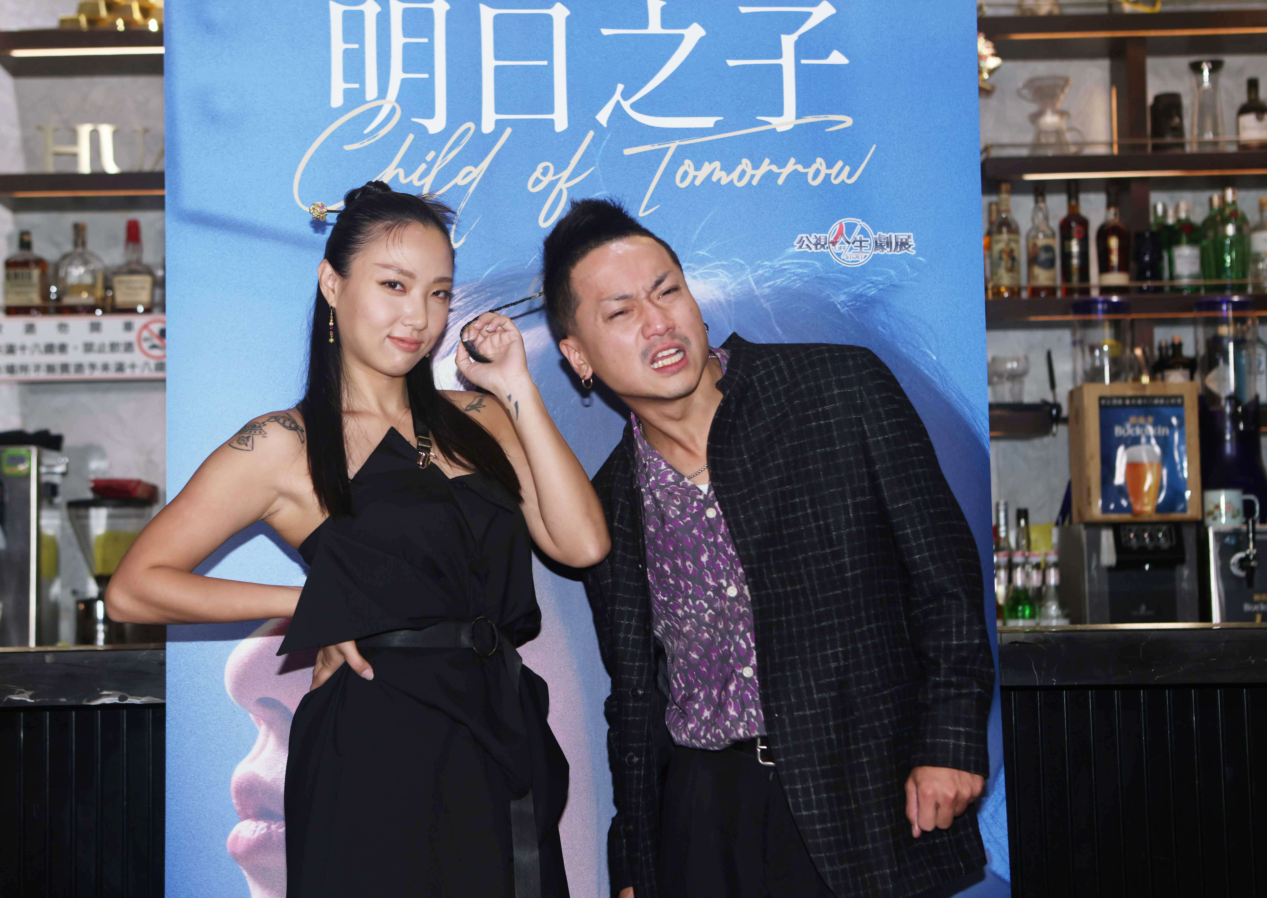 李雪戲裡遭五木暴力相向,但她表示對方私下其實是暖男。(圖/公視提供)