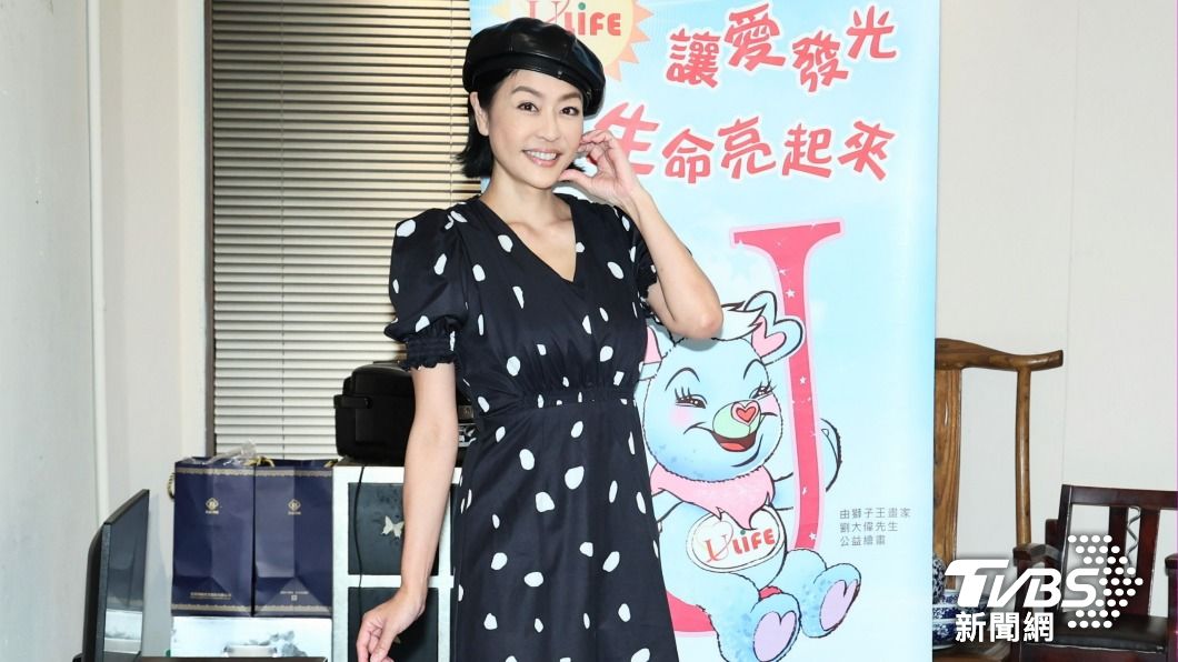 唐玲摘子宮挺過癌症「疑似青光眼」 多病纏身求醫遭酸:怎不輕生