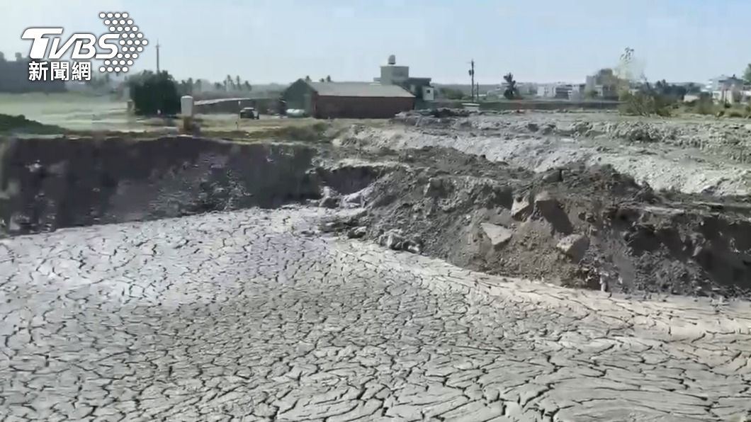 老父走失的住家是佔地好幾千坪的砂石場。(圖/TVBS)