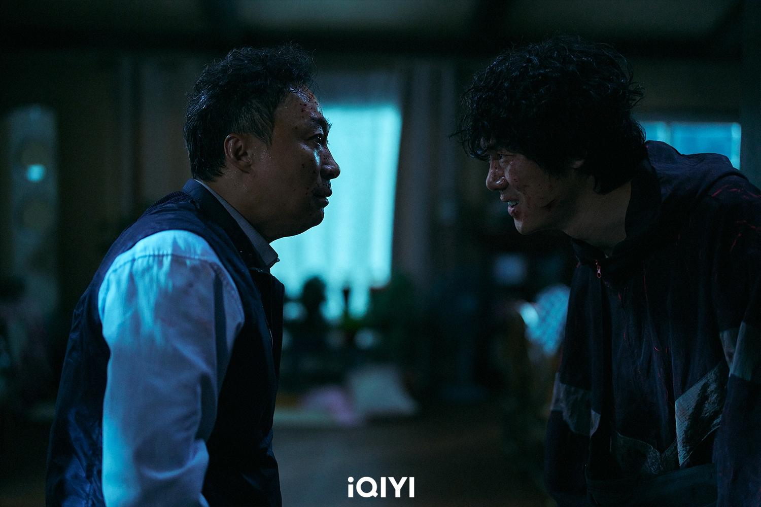 李聖旻劇中面對殺人犯柳演錫,表示拍攝時每一刻都有壓力。(圖/iQIYI提供)