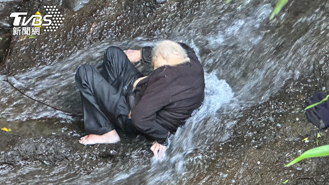 快訊/基隆失智翁突失蹤 跌「5米深排水溝」無生命跡象