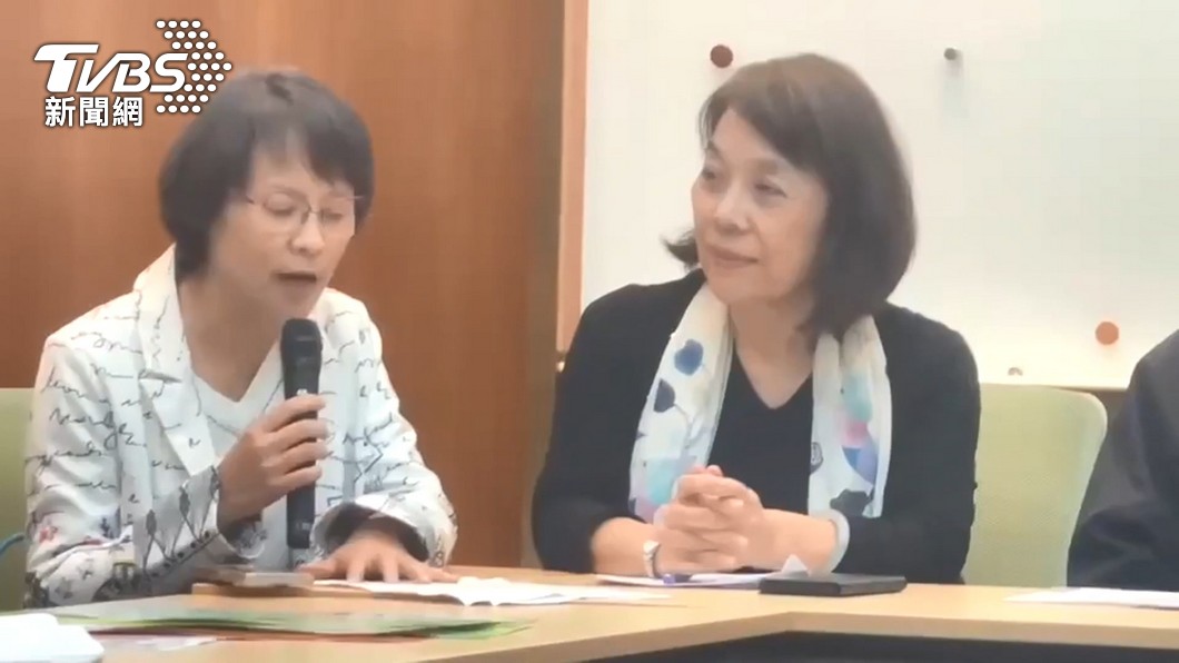 北一女中的國文老師痛批,「士大夫之無恥是謂國恥」,是無恥課綱。(圖/TVBS)