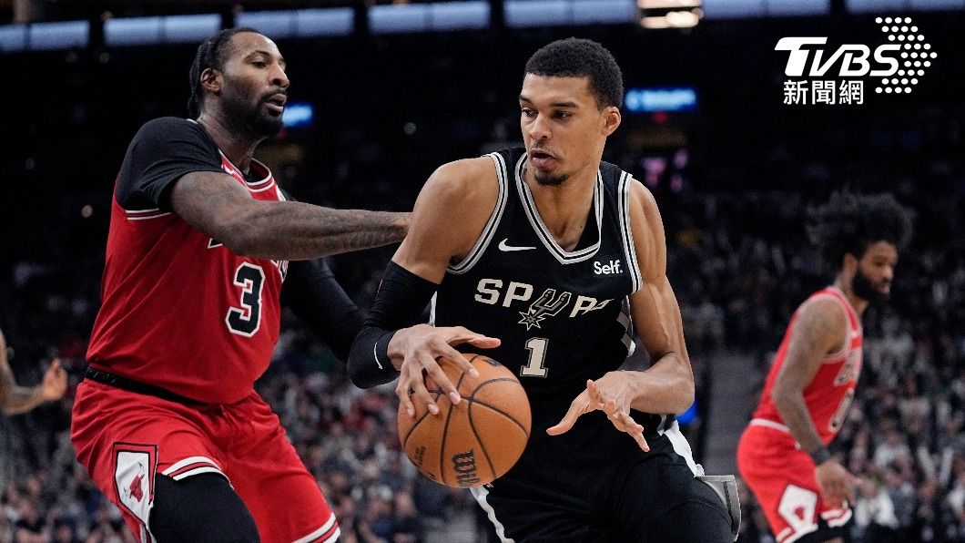 NBA/史上最年輕!文班亞馬力繳「雙20」卻做白工 馬刺苦吞16連敗