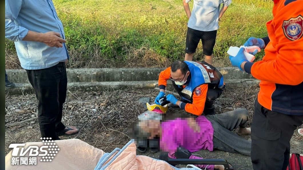 台南八旬老婦走失家人急報警 缺水昏迷倒臥小徑