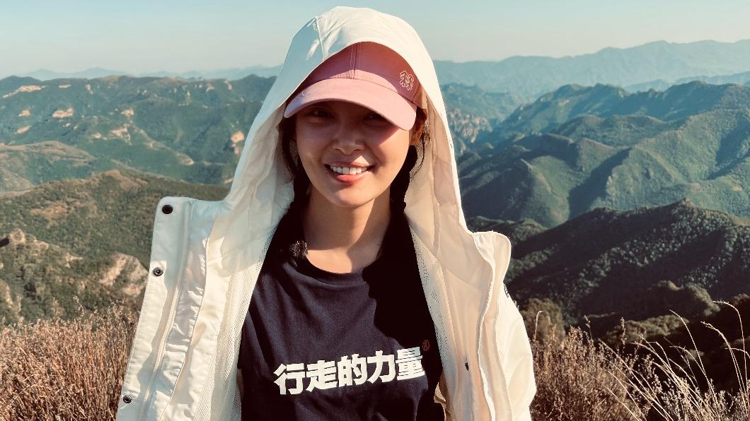 女星爆遭利剪插腿!驚吐「目睹飛刀瞬間」:只是跟媽吵架