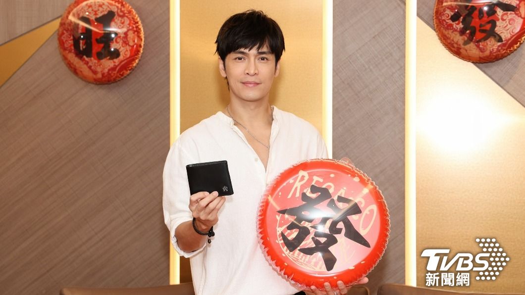 Gino這段時間做健檢及拍品牌合作影片。(圖/趙世平攝)