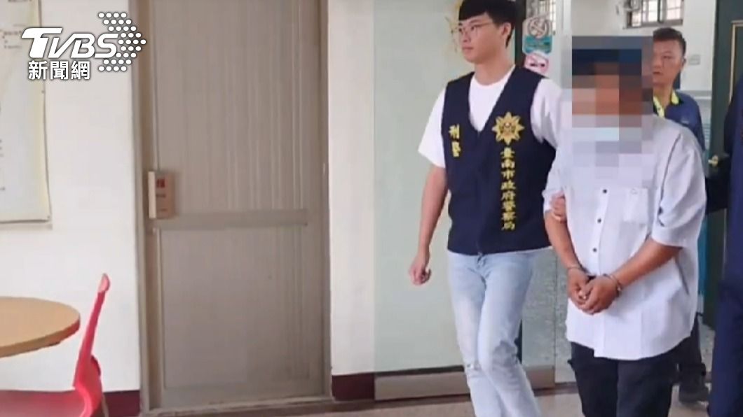 官嫌警詢後，依違反槍砲彈藥刀械管制條例及毒品危害防制條例移請臺南地檢署偵辦。（圖／TVBS）