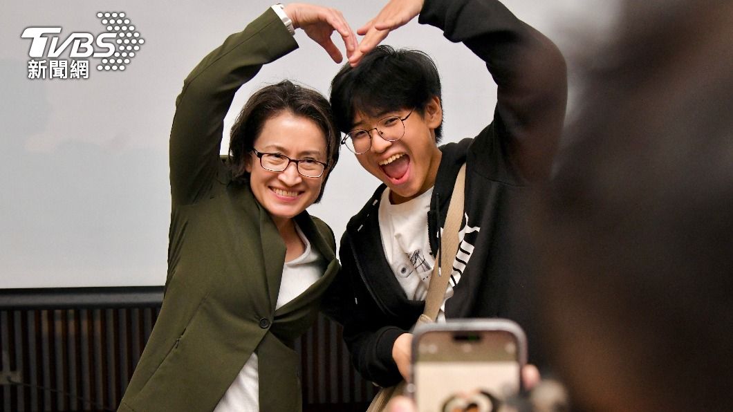 如何說服大家投民進黨?蕭美琴:蔡政府成績比前一個8年亮眼