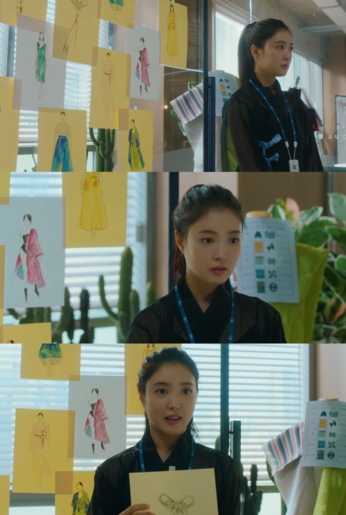 《烈女朴氏》韓服發表會展示出一系列手繪稿被控盜用設計。(圖/翻攝MBC)