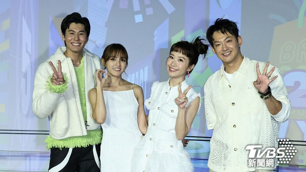 跨年晚會主持人風田、Lulu、朵拉和威廉。（圖／張哲鳴攝）