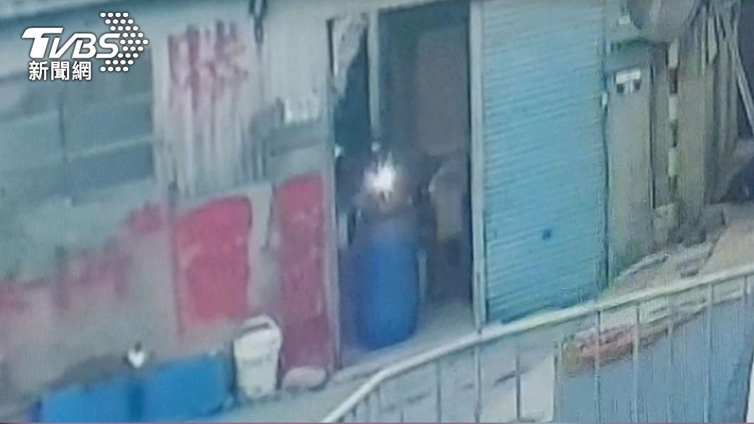 鐵鎚爆頭割喉女友又槍殺證人　台中雙桶屍案主謀確定逃死
