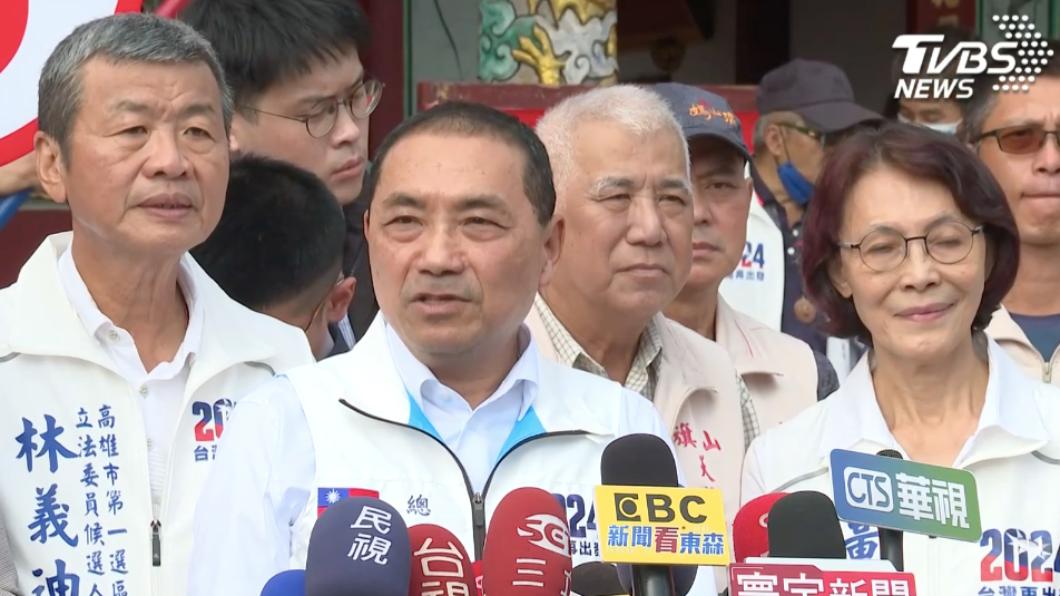 直搗綠營票倉!侯友宜高雄掃街「遇民眾比3」:不覺得綠到出汁