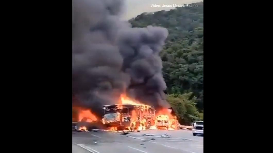 有片/委內瑞拉死亡車禍 卡車超速衝撞引發大火釀16死