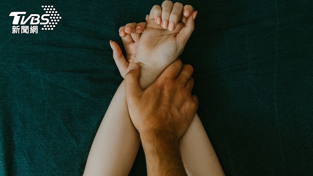 家裡沒大人!男帶國中女友嘗禁果 「狂戰4次」下場慘了