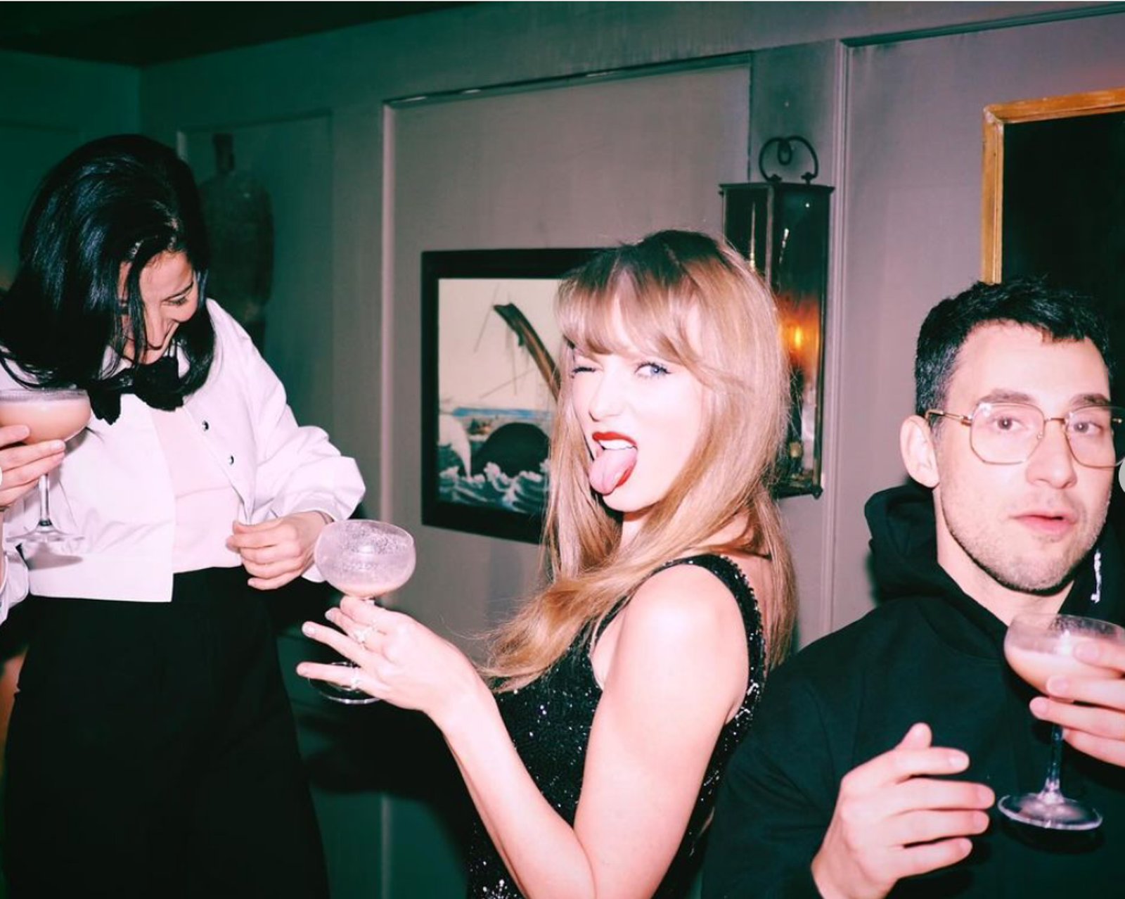 泰勒絲(左)與音樂製作人傑克安多夫(右)。(翻攝自Taylor Swift官方Instagram)