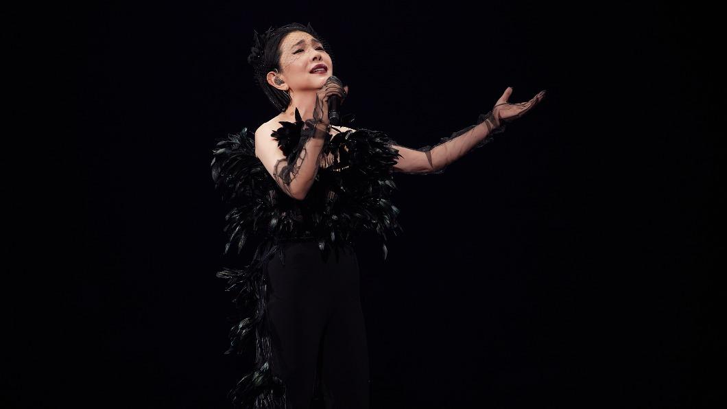 張清芳推出單曲〈水深之處〉。(圖/上引娛樂提供)