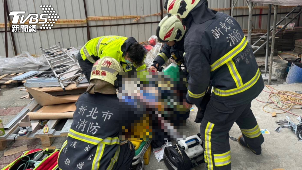 鷺江國小裝電梯玻璃突然啟動　夫目睹妻「臉遭夾變形身亡」