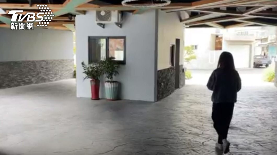 旅館經理表示，是櫃台人員排錯。（圖／TVBS）