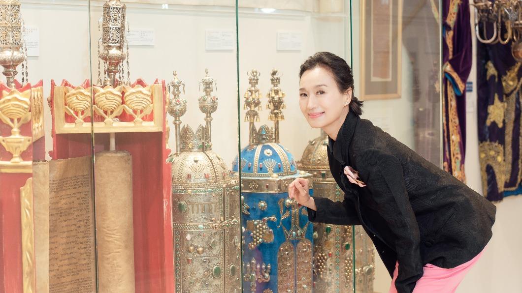 坣娜一直推廣健康觀念與瑜伽不遺餘力。(圖/薛智偉坣娜猶台文化交流協會提供)
