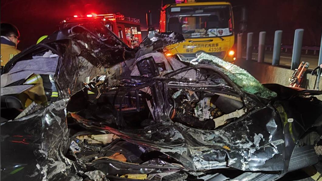 快訊/國3南投竹山路段暗夜重大車禍 釀3死1重傷