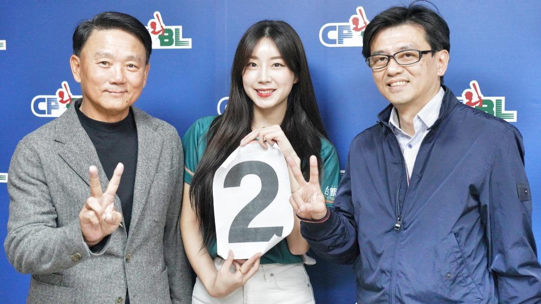 中職/台鋼雄鷹選秀順位抽籤結果出爐 富邦悍將保住狀元籤