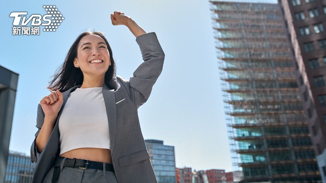 生肖牛的女性渾身散發正能量,易贏得青睞發財致富。(示意圖/shutterstock達志影像)