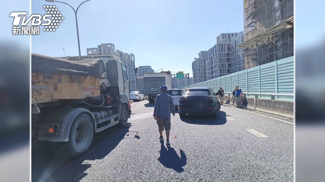 圖／翻攝自74快速道路即時路況