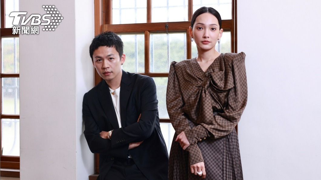 李鴻其與林映唯合演《愛是一把槍》。(圖/黃城碩攝)