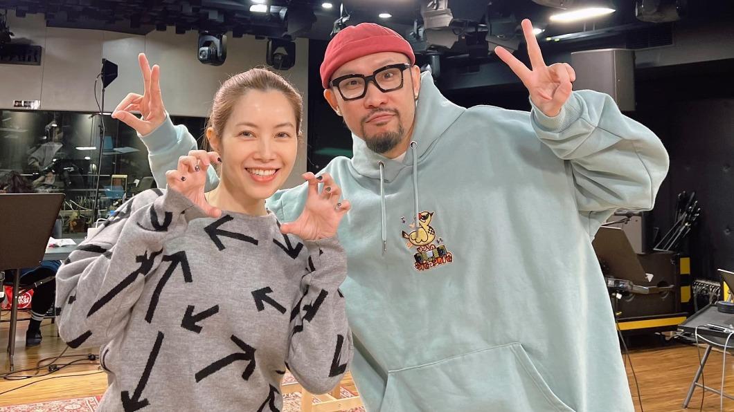曾寫歌嗆徐懷鈺!熱狗等22年首度合體 她一舉動暴雷了