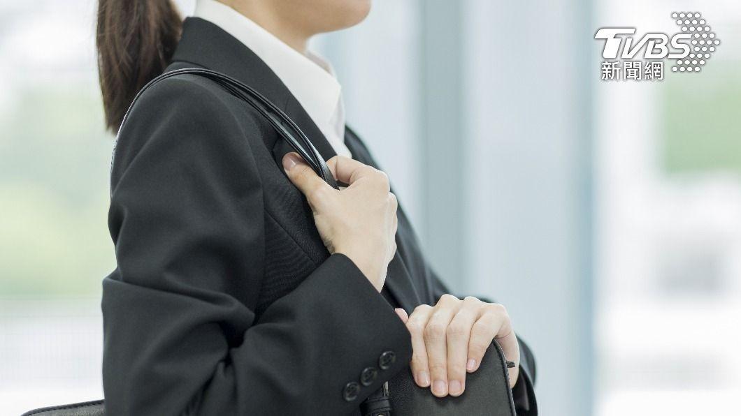 網友認爲是公司不想招人,為了節省成本。(示意圖/shutterstock達志影像)