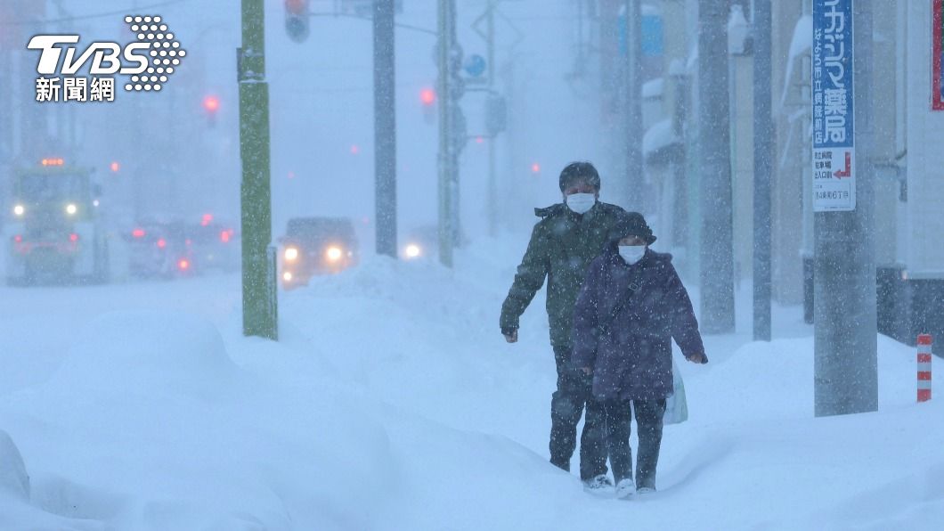 日本10年最強寒流！北海道驚跌-24度「車卡路上3小時」